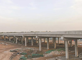 新机场高速公路临建钢筋棚
